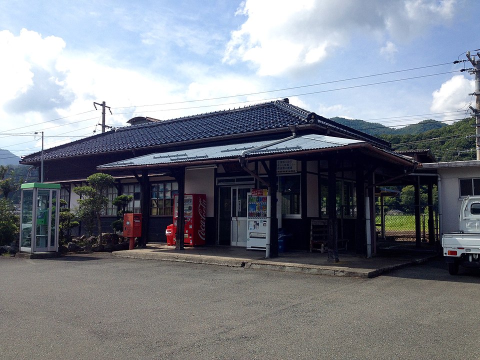 養父駅